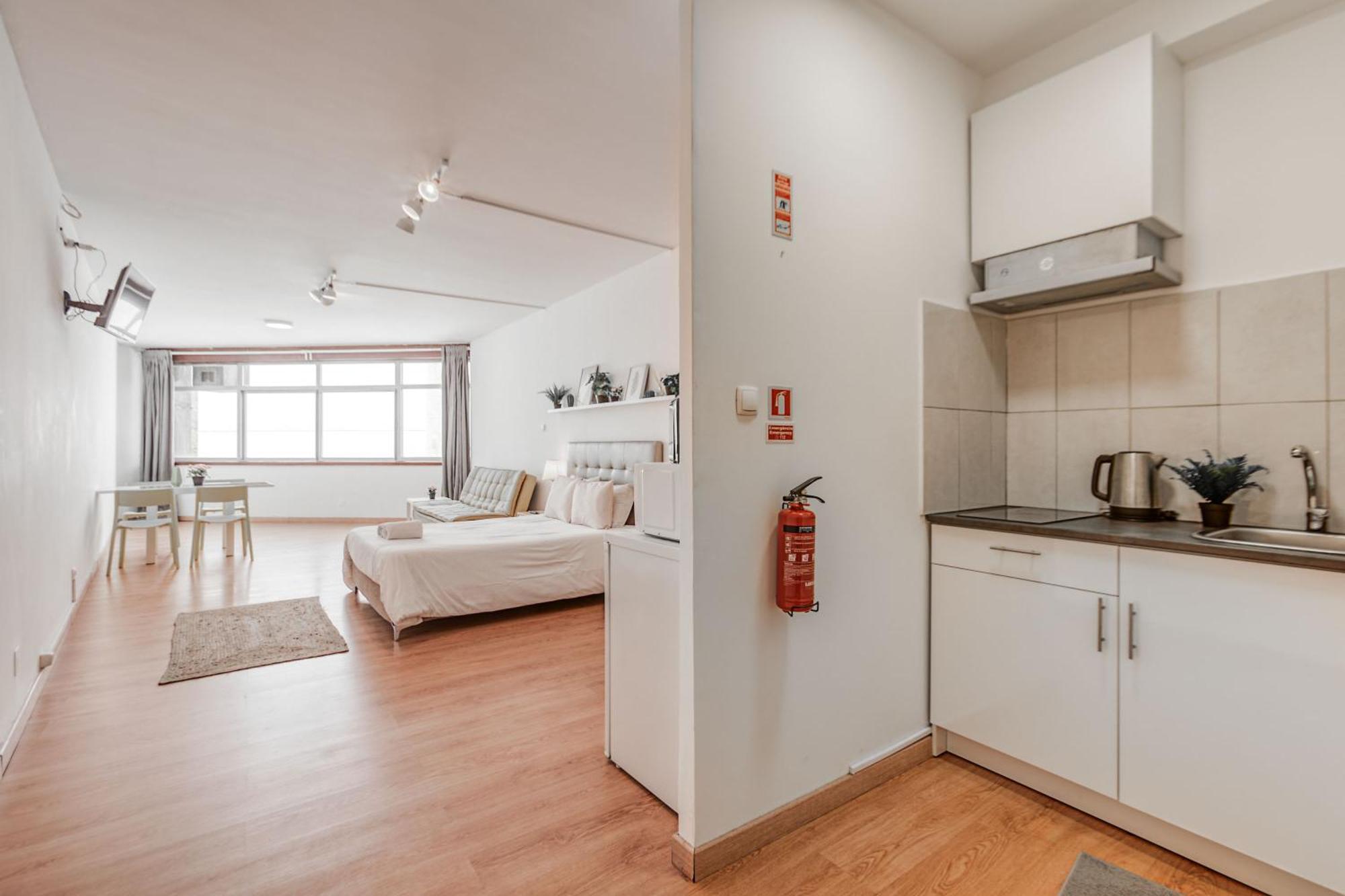 Travel & Live Aliados Apartment Porto Exterior photo